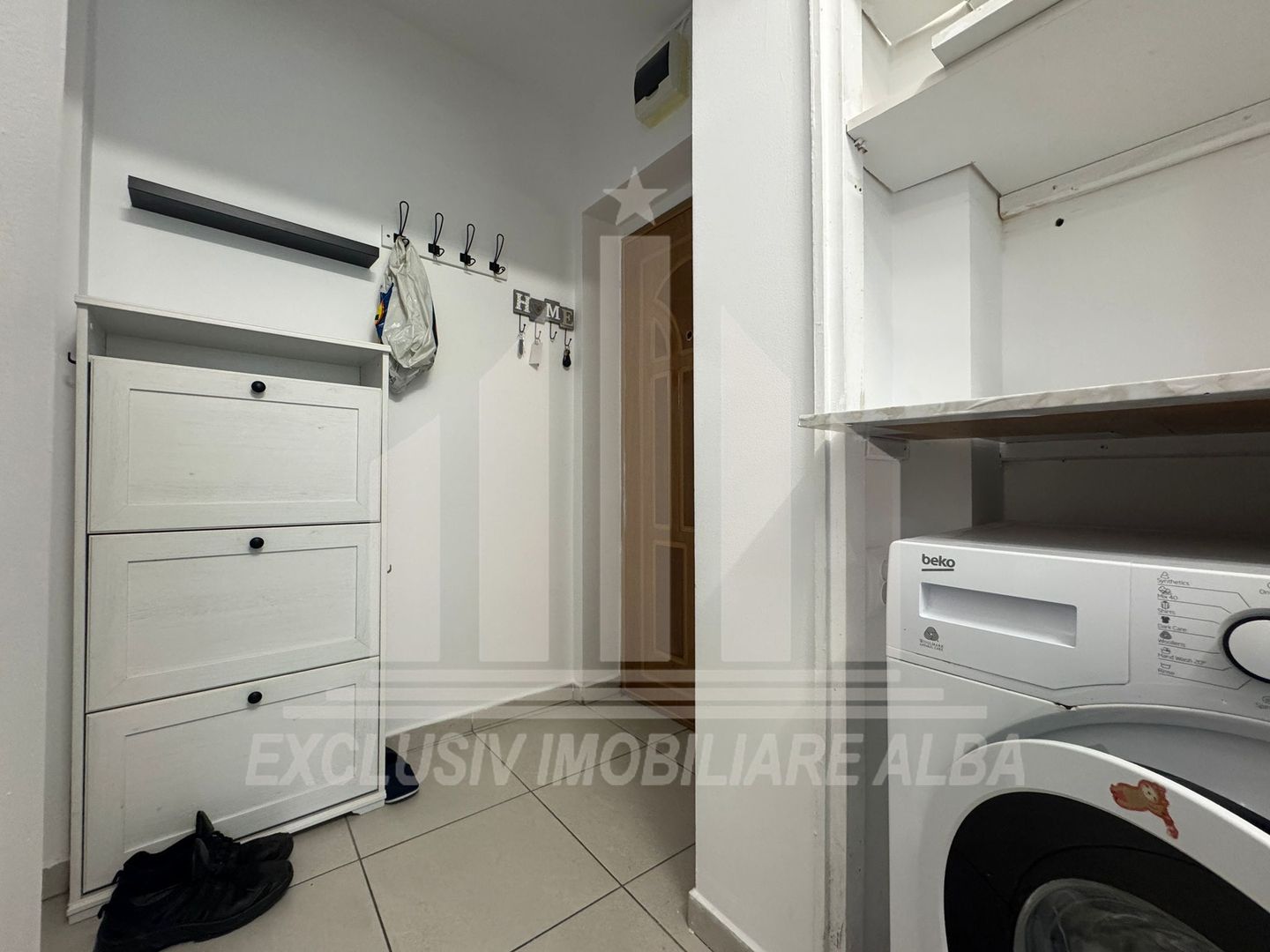 Apartament 3 camere | De inchiriat | 52 mp | Renovat Complet | Cetate - Poză 3