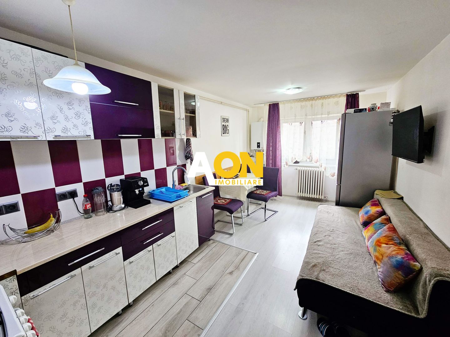 Apartament 2 camere, mobilat, utilat, 51 mp utili+boxa, zona Kaufland - Poză 1