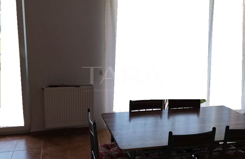 Vand apartament situat in Floresti - Poză 3