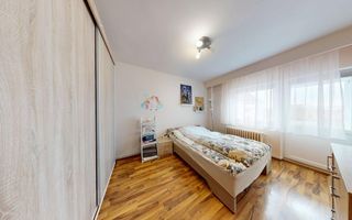 Apartament in zona centrala, la cheie, mobilat, utilat, et intermediar - Poză 4