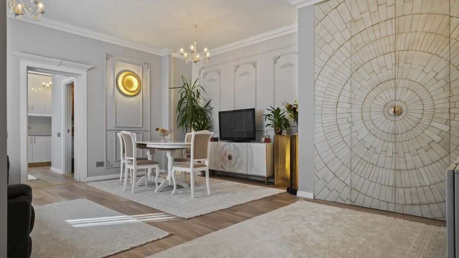 CASA COMPLET RENOVATA || 2 CAMERE|| 2 BAI || CENTRALA PROPRIE - Poză 3