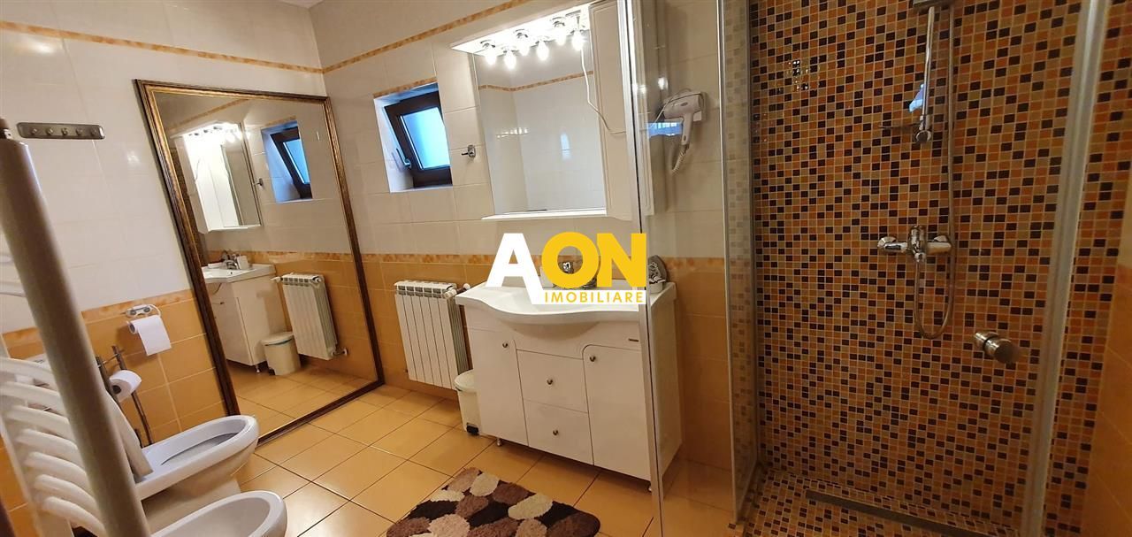 Casa 10 camere, ideala ca pensiune, zona Cetatii Alba Carolina - Poză 11