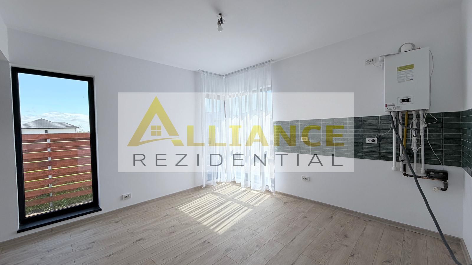 Casa Individuala - 3 camere - 2 bai - 375mp teren - Poză 11