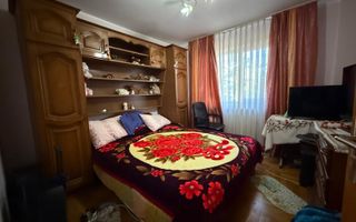 De vânzare apartament cu  3 camere, decomandat, zona Primaverii - Poză 6