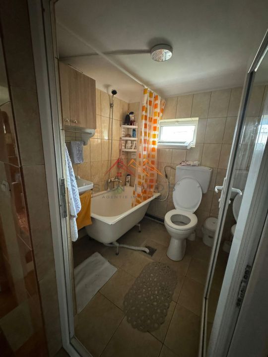 Casa solida 5 camere, teren 736mp, toate utilitatile, CT - Poză 12