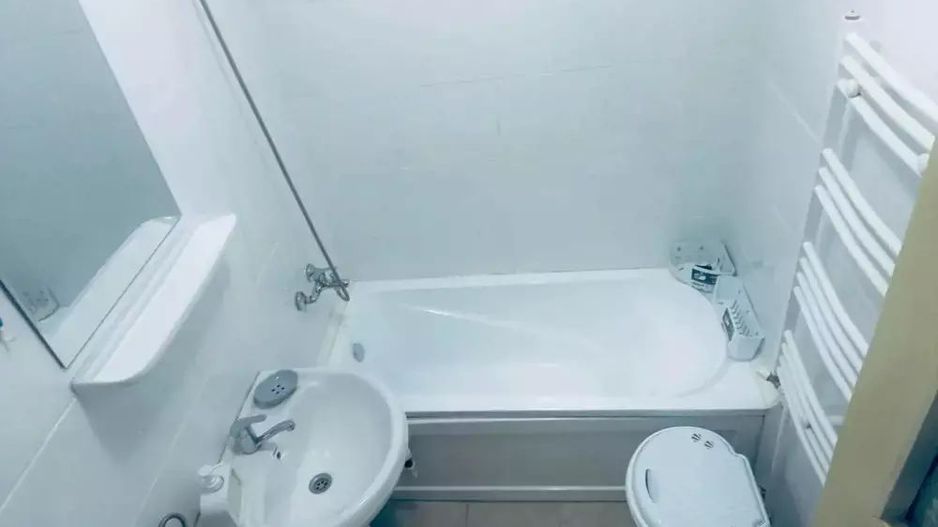 Anunț de inchiriere - Apartament cu 2 camere – Micro 19, Parma - Poză 2