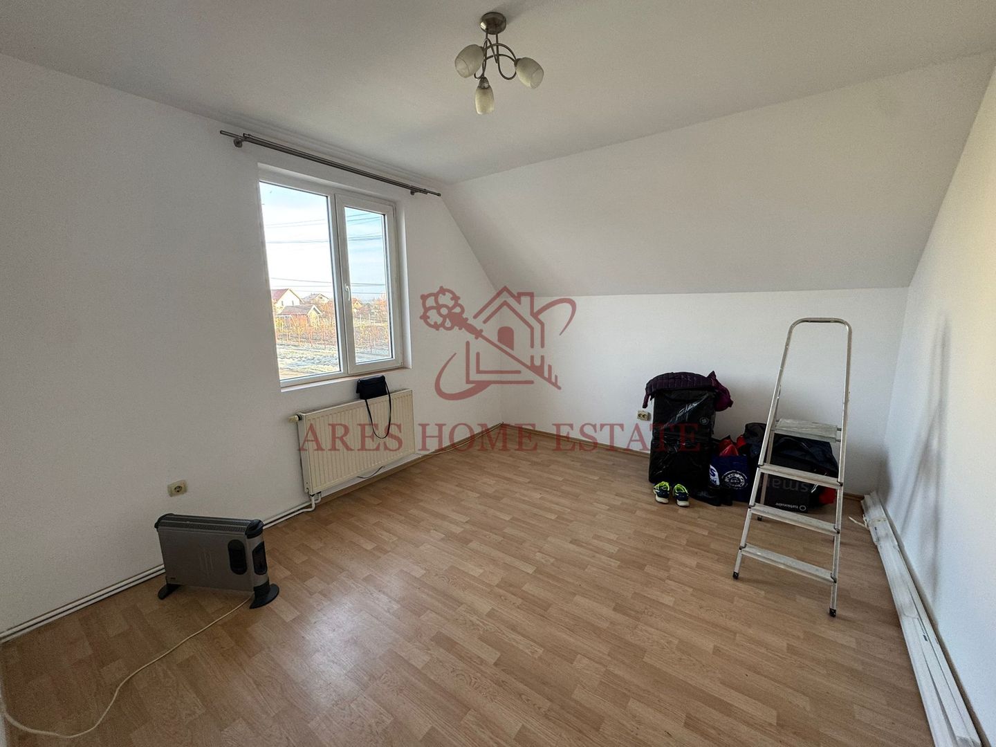 Casă 7 camere de vânzare/închiriere Izvin + anexă 90 mp- Comision 0 - Poză 26