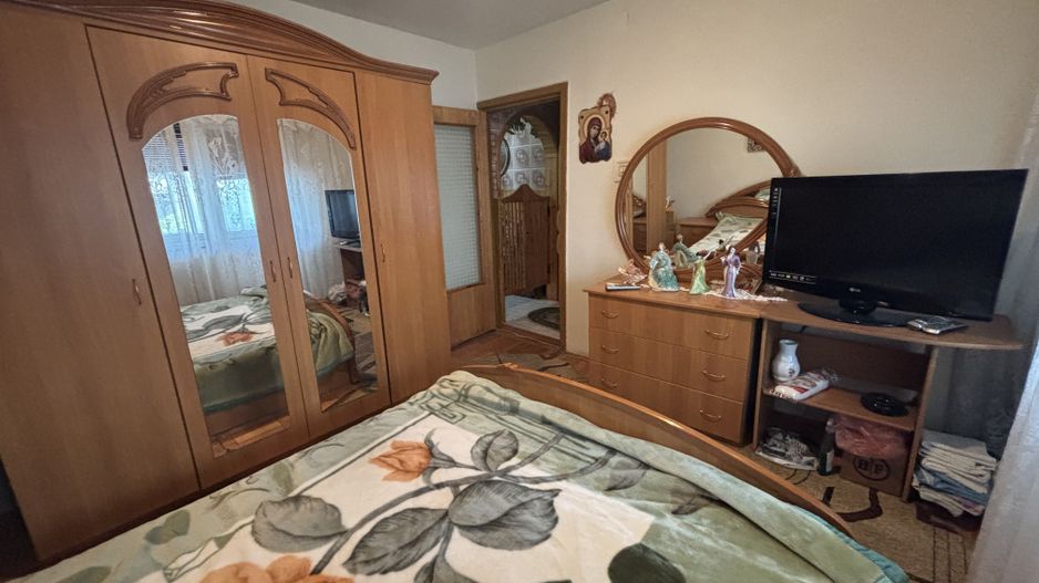 Decomandat in zona Soarelui - Poză 4