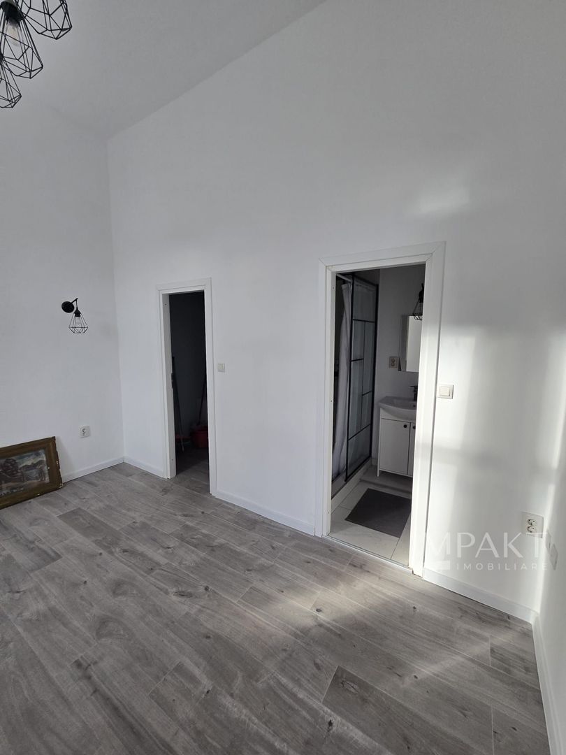 Apartament cu 3 camere zona Tribunal centru Cluj Napoca - Poză 3