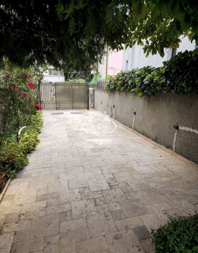 Vila 520 mp utili - 8 camere | Zona Unirii | Curte proprie 150 mp - Poză 2