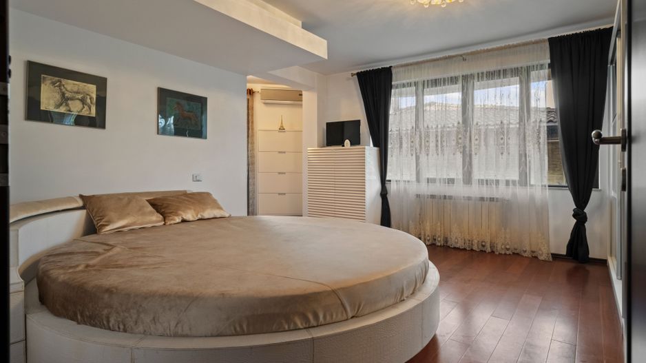 VILA ELEGANTA 5 CAMERE CU CURTE SI TERASA || EROU IANCU NICOLAE- PIPERA - Poză 19