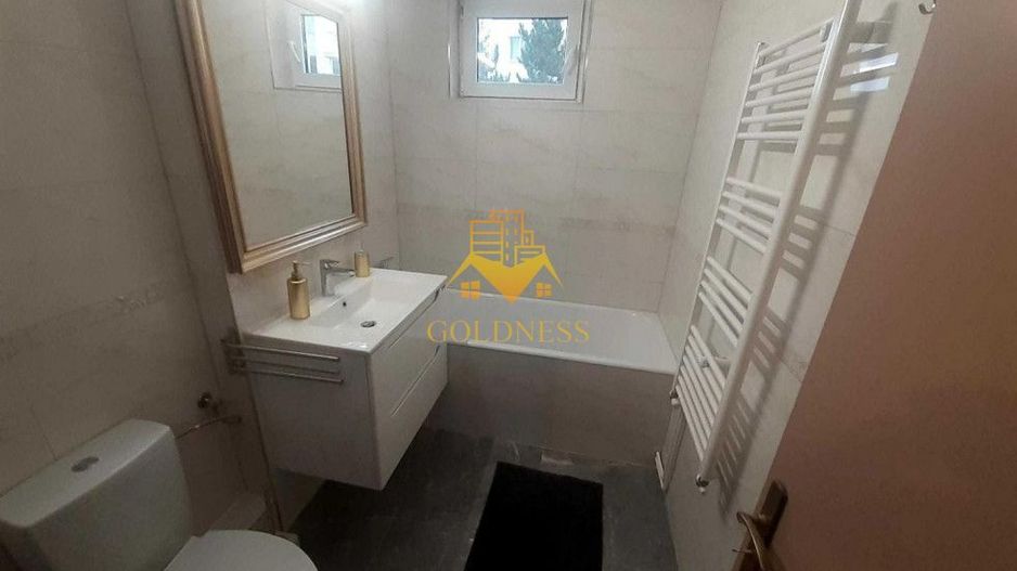 3 camere decomandate, Piata Cipariu, Andrei Muresanu, Zona Muscel - Poză 8