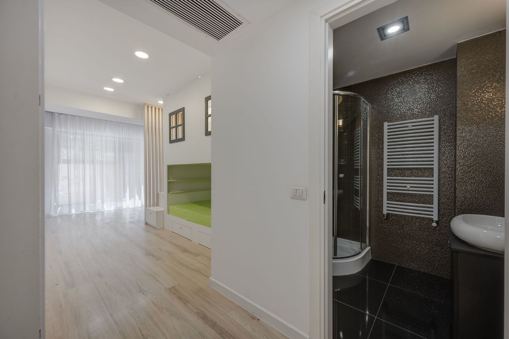 Apartament 3 camere superb si curte proprie Parc Herastrau - Poză 19