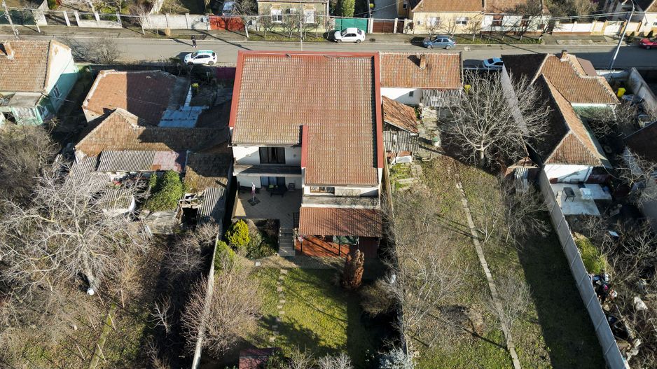 Vilă spațioasă cu 8 camere, Grădiște - Poză 40