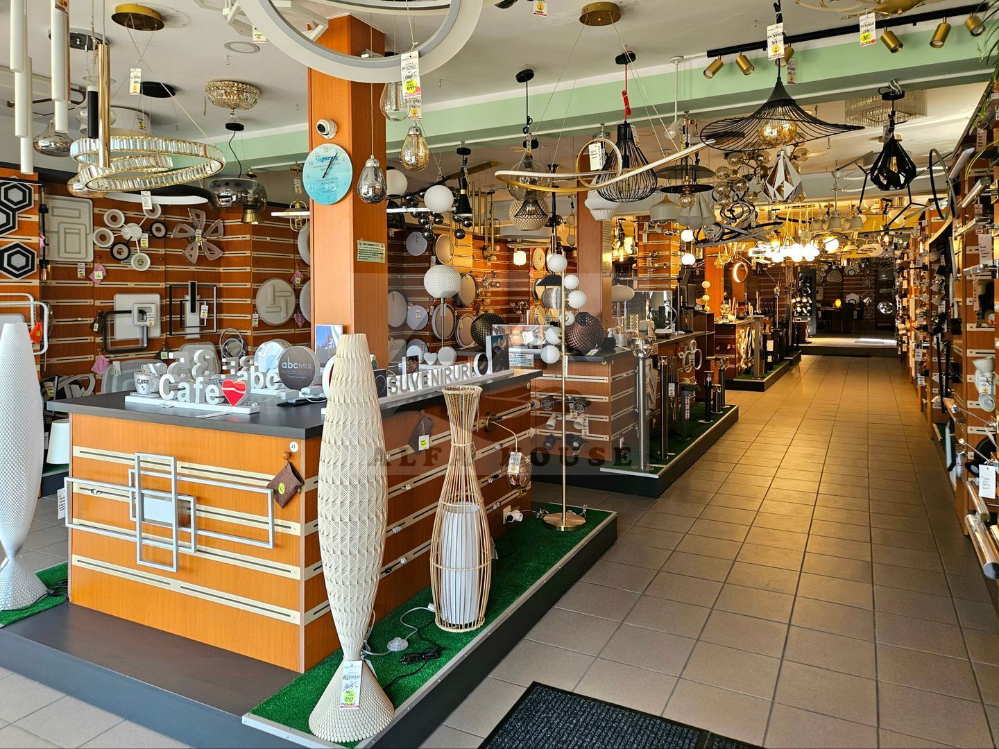 Casă plus Spațiu comercial 741 mp, Teren 906 mp Brasov - zona Blumana - Poză 37