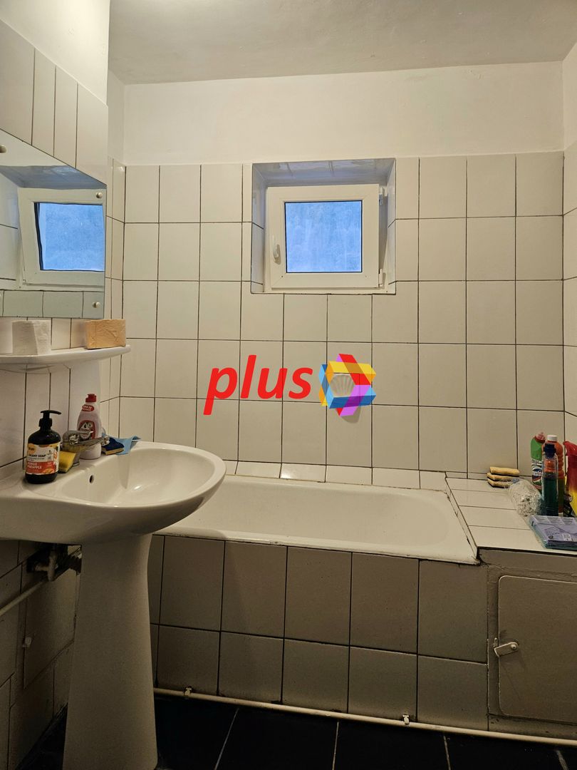 Apartament cu doua camere, zona Racadau 57 mp - vedere spre Tampa - Poză 6