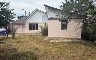 Casă de vânzare în Beclean - zona centrala - Poză 4