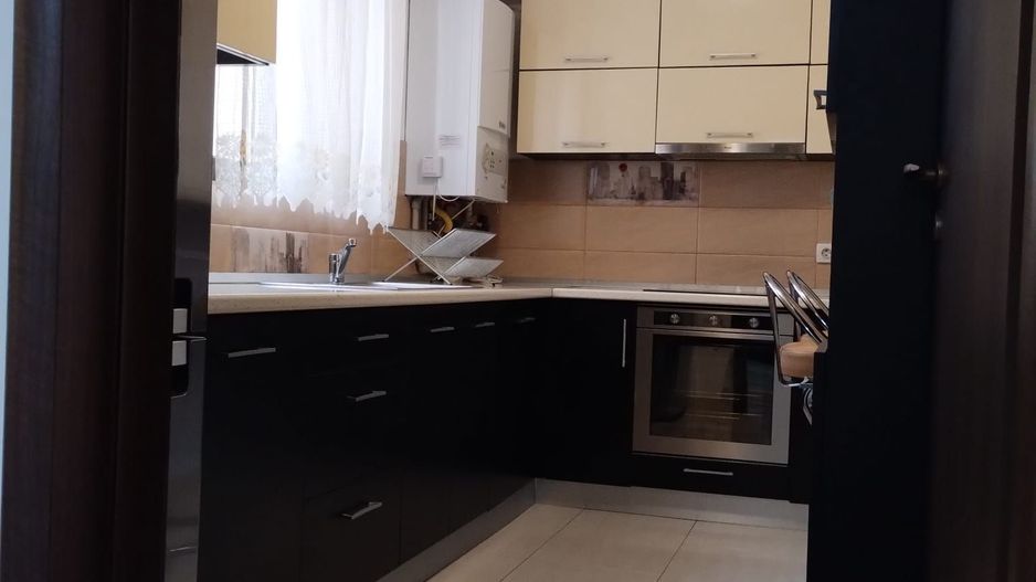 Ag BRASADAS închiriază ap 2 cam Etaj2/3 din 2010 sup. 65mp - Poză 2