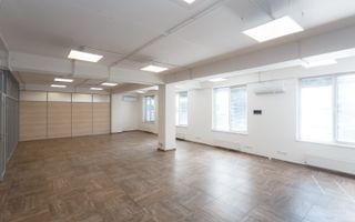 Vanzare oficiu in centru orasului - Poză 6
