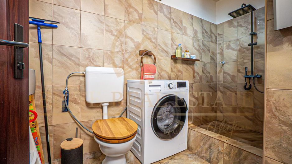 Casa P+1 in Palazu Mare - Teren de 455 mp cu Piscina si Garaj - Poză 16