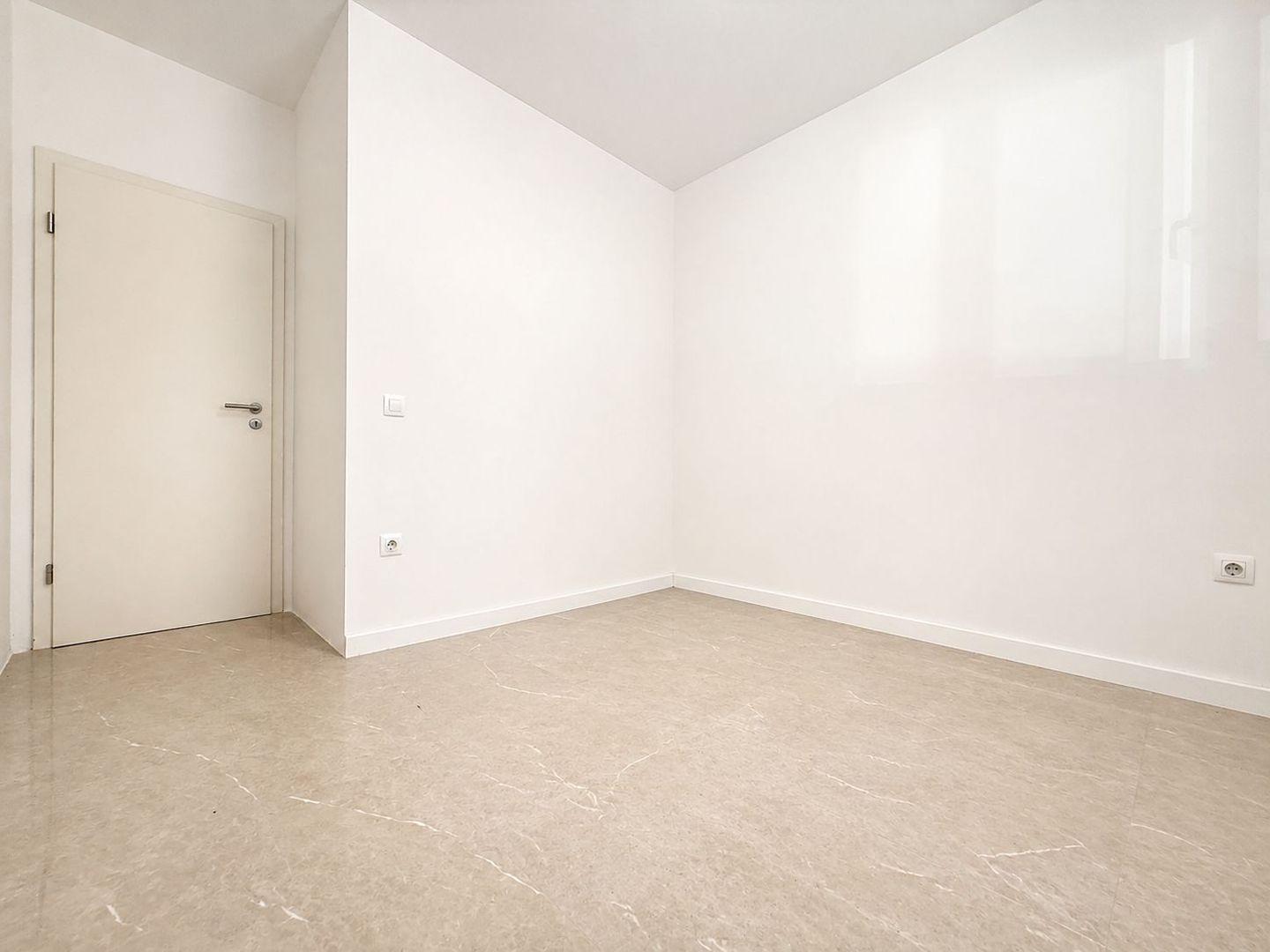 Spațiu comercial, vitrină stradală, zona Coresi – Maurer Residence - Poză 5