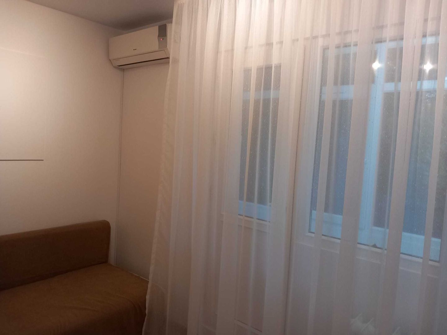 Apartament 3 camere Metrou Piata Sudului - Poză 3