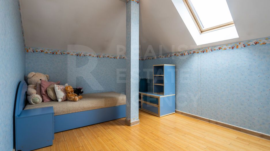 Chirie, casă, 3 nivele, 8 camere, str. Universității, Centru - Poză 4