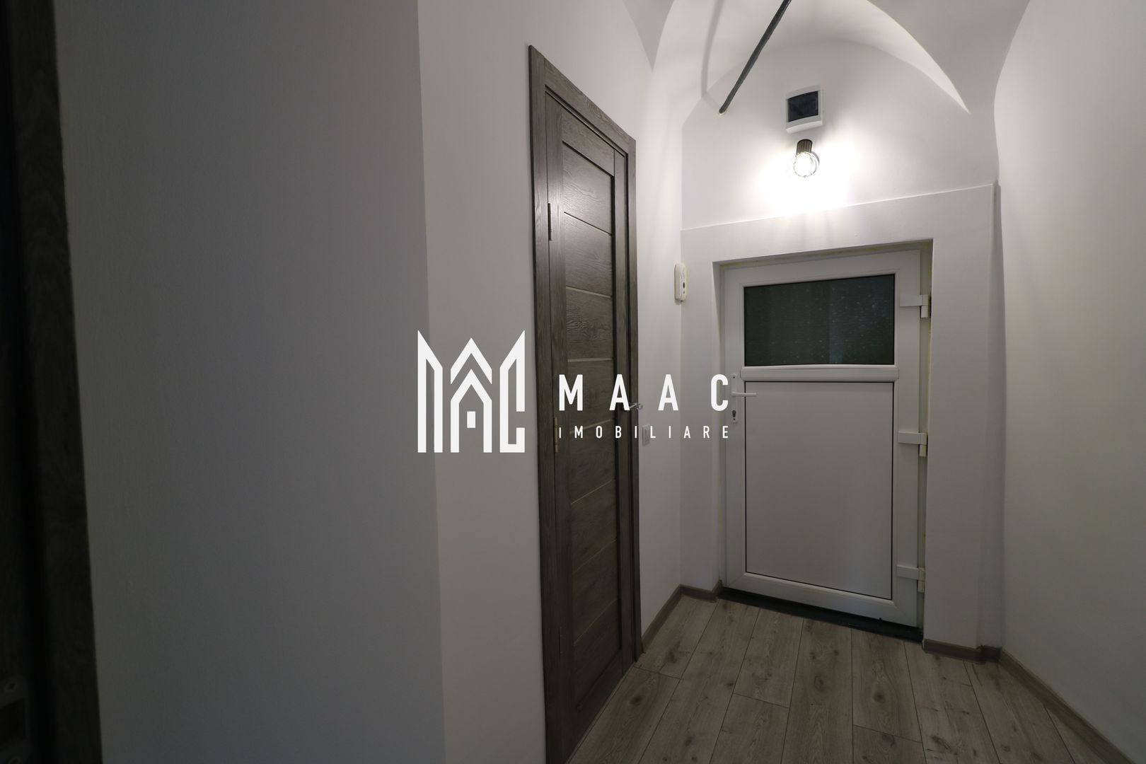 Apartament cu 1 camera | Etaj 1 | Ultracentral - Poză 2