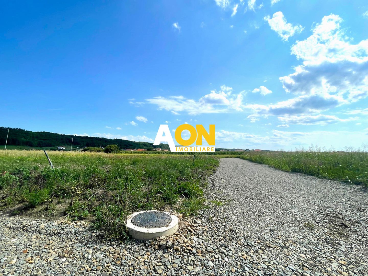 Teren de vanzare in Comuna Ciugud, 800MP - Poză 2