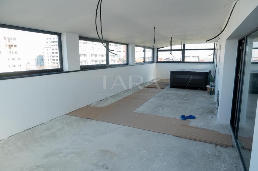 Penthouse exclusivist cu terase spectaculoase și jacuzzi. - Poză 5