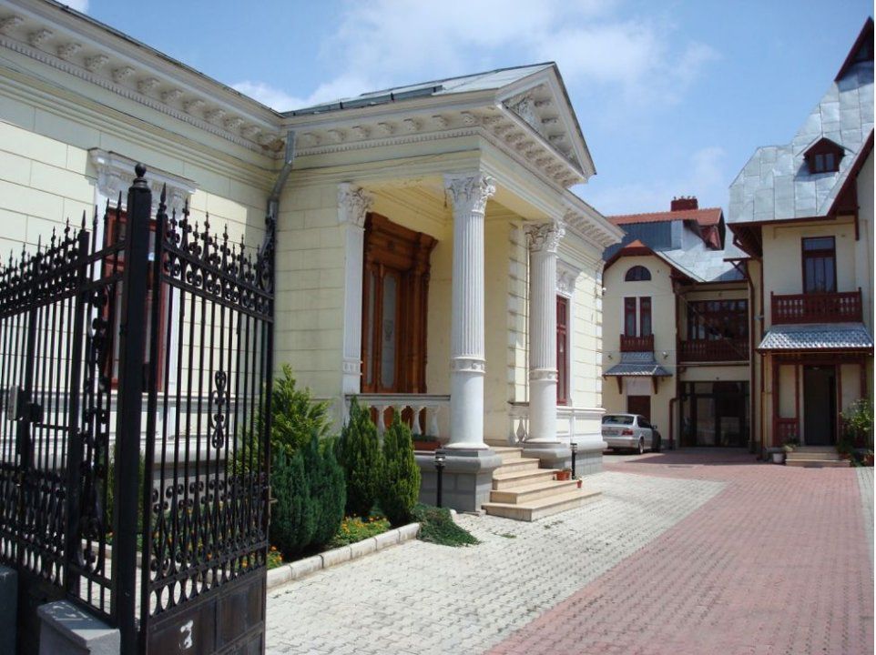 Vila Ultracentrala Monument Istoric restaurat - 12 locuri parcare - Poză 14