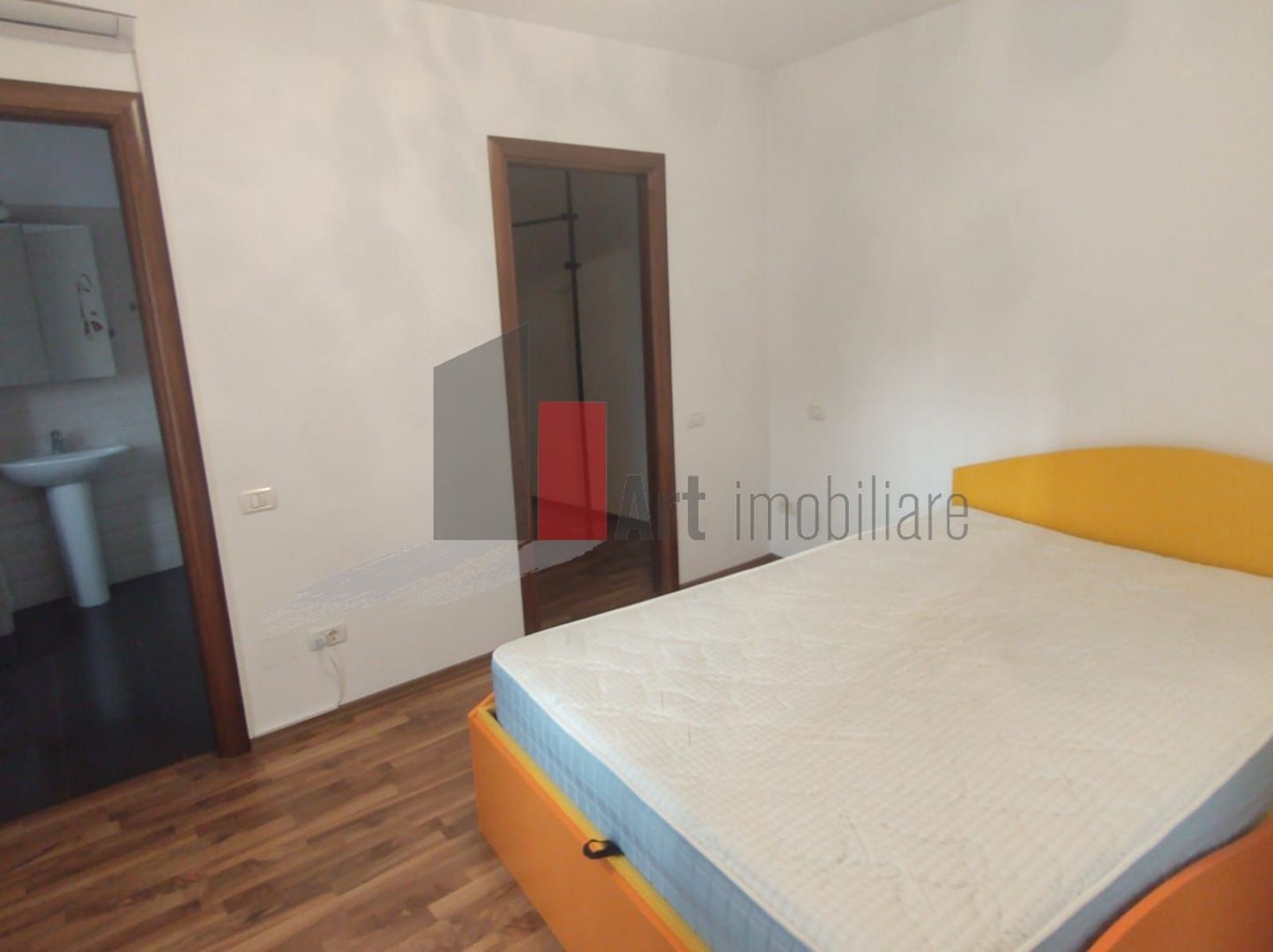 Vilă Occidentului - birou sau locuintă - Poză 7