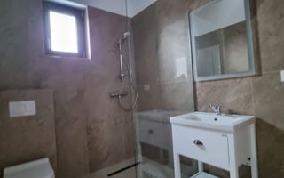 Reședință Modernă cu Finisaje Distinse - Poză 8