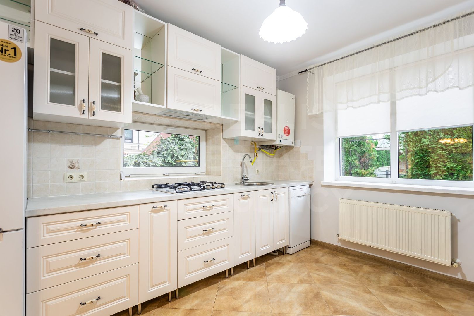 Chirie, casă, 3 camere, strada Sergiu Radautanu Codru - Poză 8