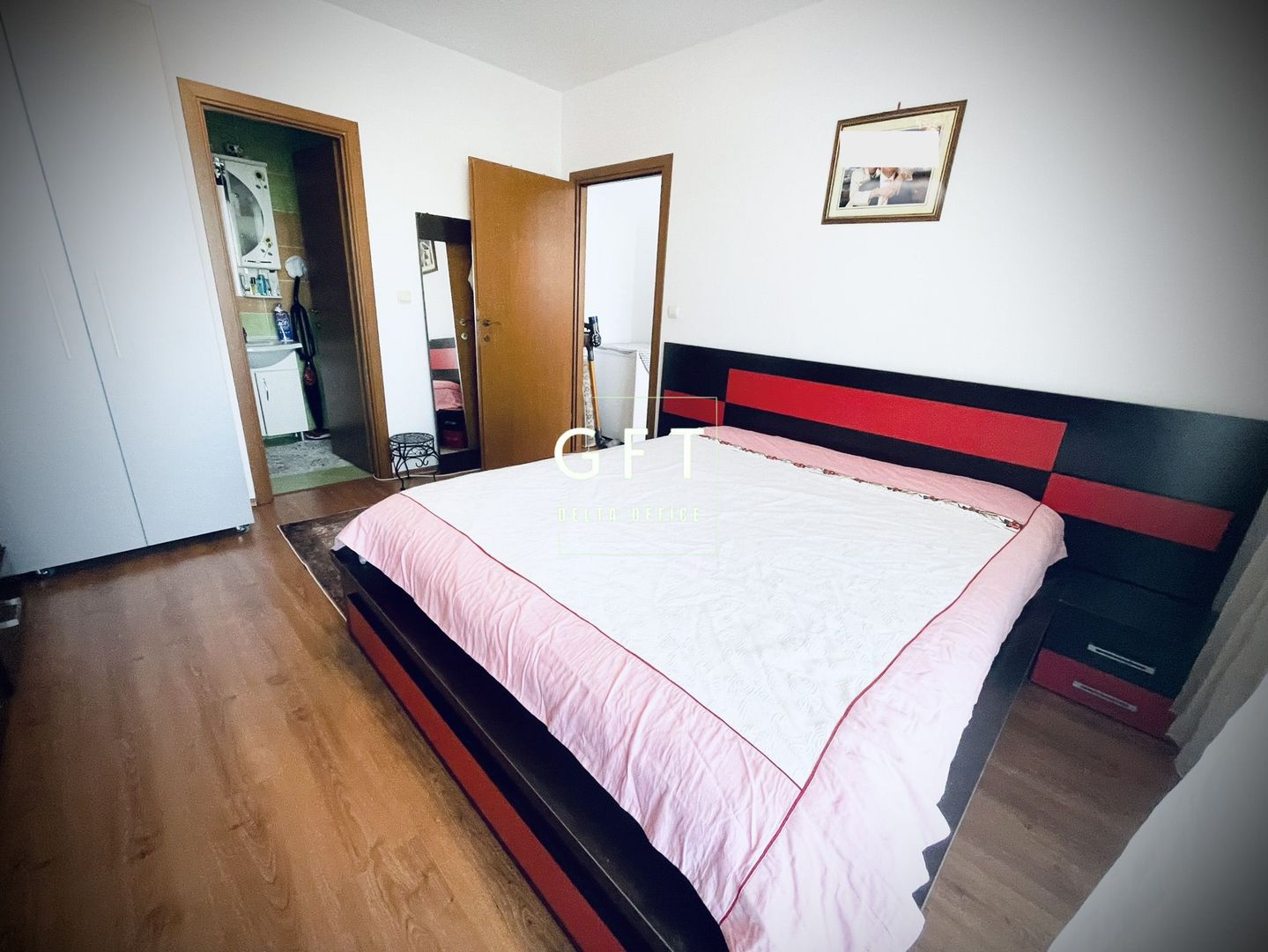 Apartament 4 camere + boxa+garaj+parcare - 100000€ - Poză 12