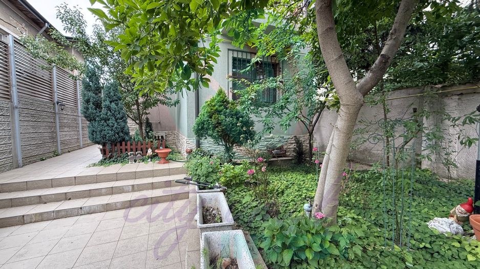 Vilă individuală cu grădină și terasă |Parcul Circului – Maica Domnulu - Poză 1