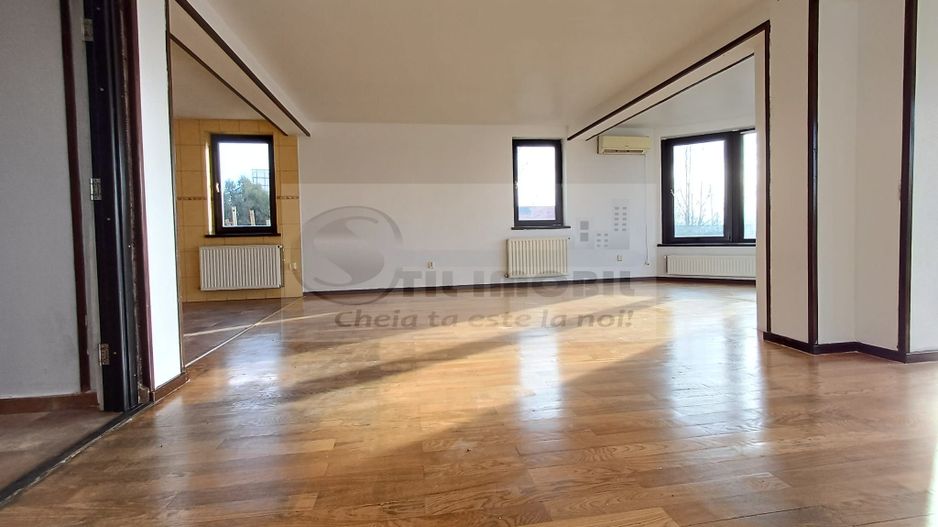 Casă spațioasă 5 camere | Valea Ursului La stradă principală | - Poză 3