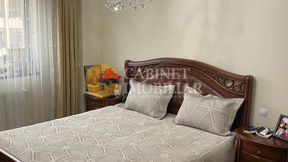 Cug -Providenta Etaj 2 Apartament cu 2 Camere Decomandat 52 mp - Poză 7