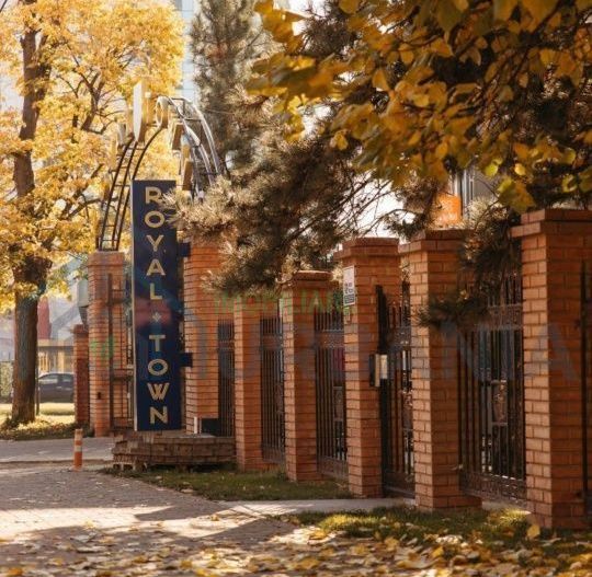 Apartament 2 camere de inchiriat, Copou, zona Royal, etaj 4, orientare sud, mobilat si utilat - Poză 1