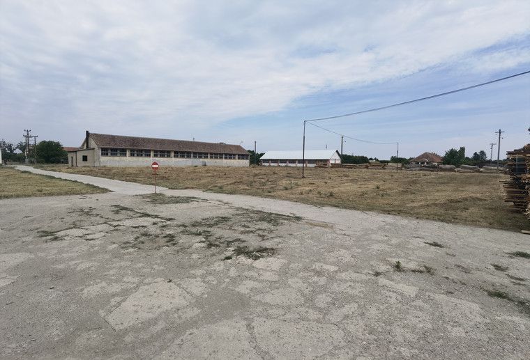 Proprietate industriala la 30 km exterior sud Timisoara - Poză 28
