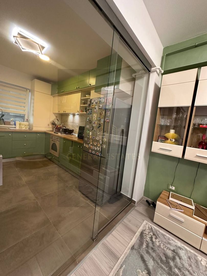 Apartament spre vinzare, 3 camere, modern, complet utilat, mobilat! - Poză 12