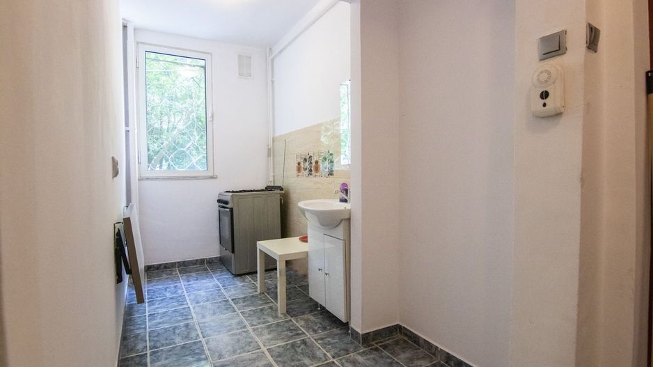 Dr. Taberei Bucla, Spatiu de birouri, doar firme, 4 camere, mutare imediata! - Poză 9