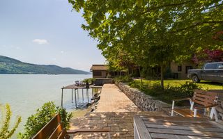 Pensiune de Lux pe Malul Dunării în Dubova - Poză 18