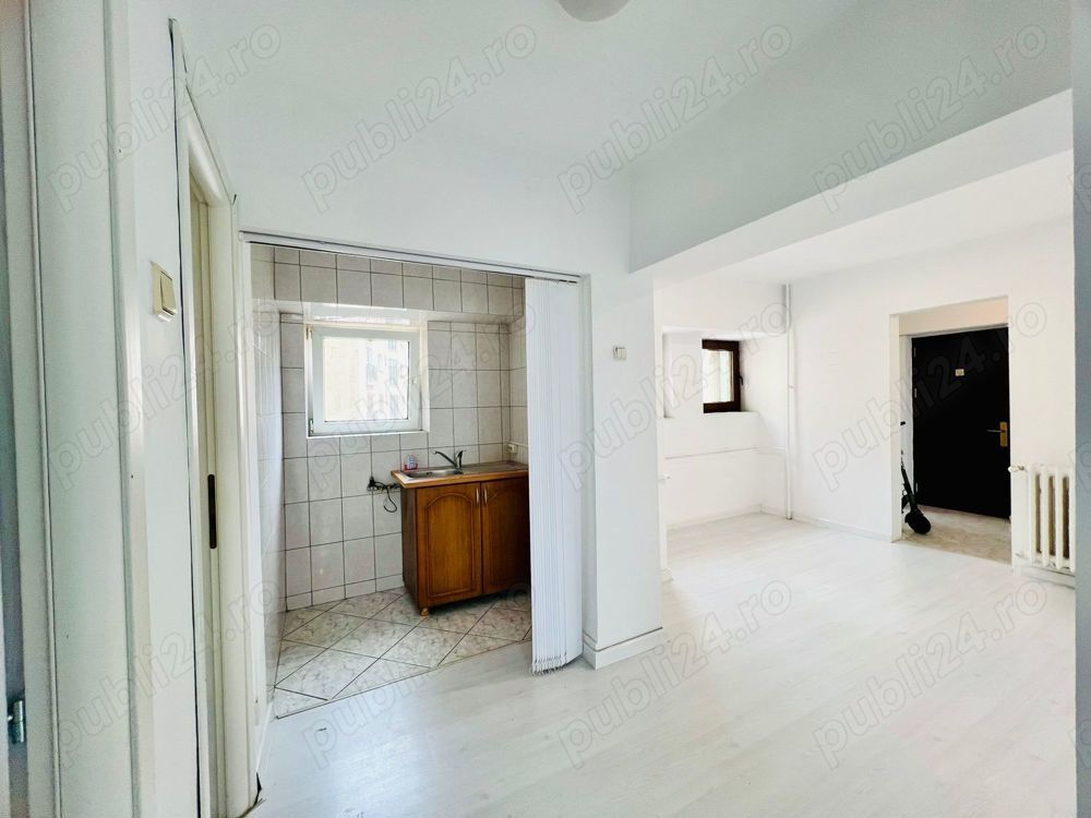 ultracentral unirii fantani   2 camere decomandate - Poză 5