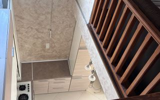 Apartament  2 camere Sagului cu scara interioara - Poză 4