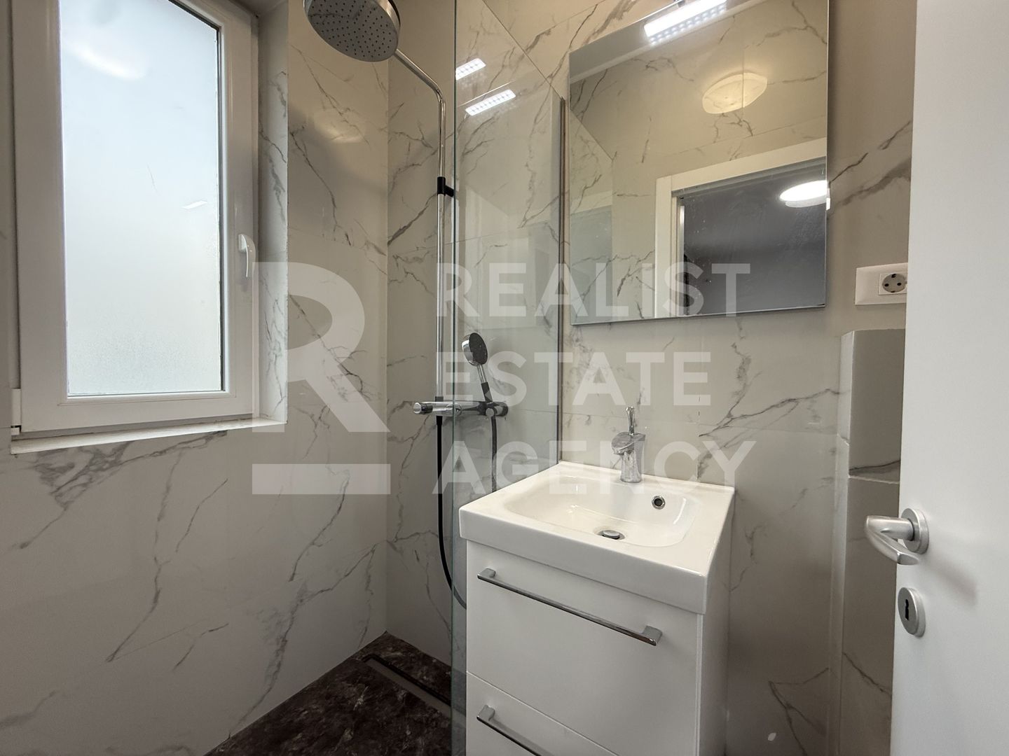 Vila individuală | Tunari | Gradina | Garaj - Poză 15