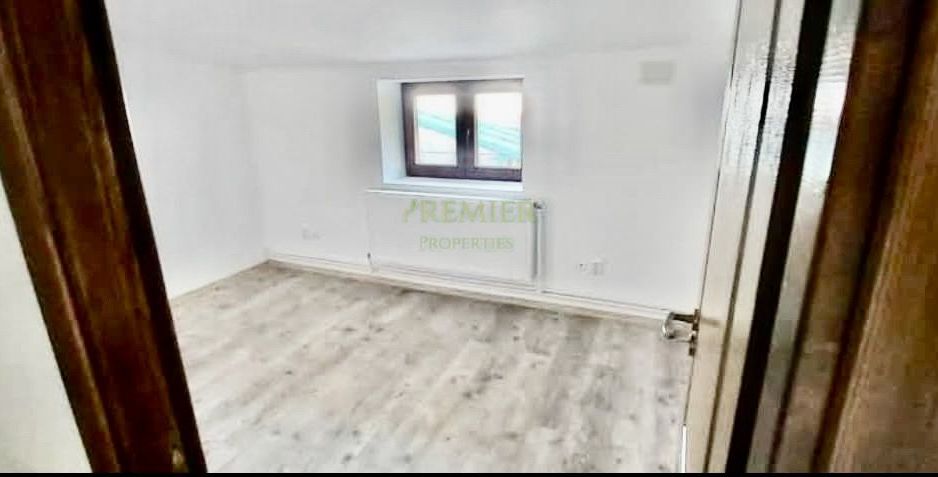 VILA 4 CAMERE | REZIDENTIAL | PRETABIL FIRME | ACCES RAPID METROU - Poză 2