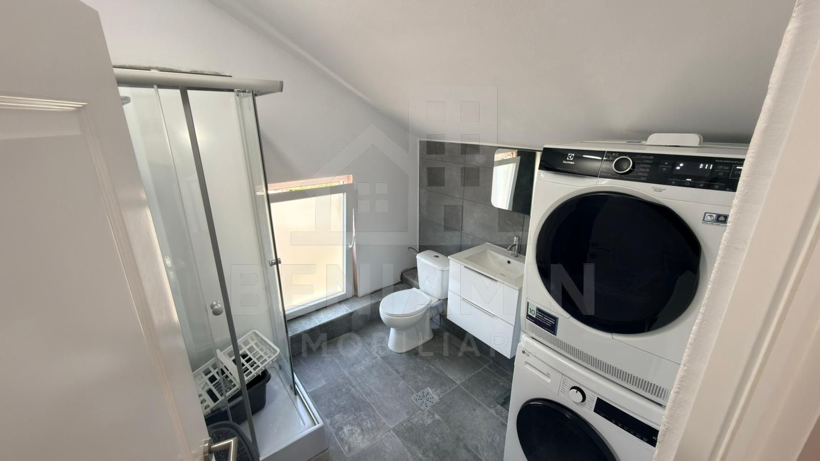 Casa P+1 moderna 141mp utili si teren 562mp - Brestei - Poză 11