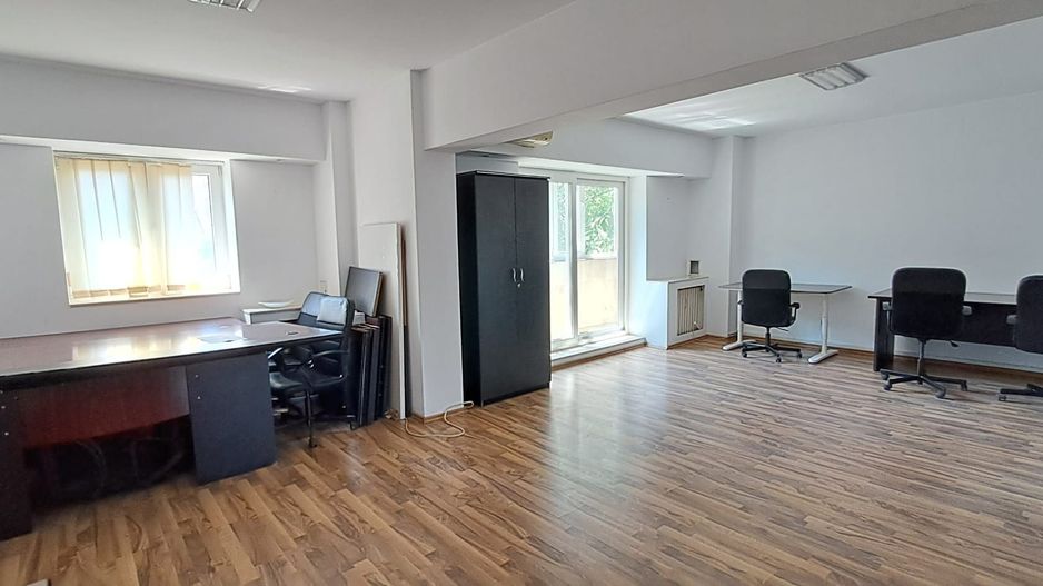 Piata Victoriei, metrou la 300 metri, imobil 3 camere, pretabil BIROU - Poză 2