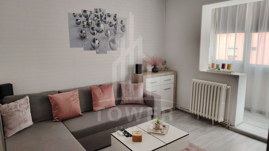 Apartament 3 camere decomandat, etaj intermediar - Poză 2